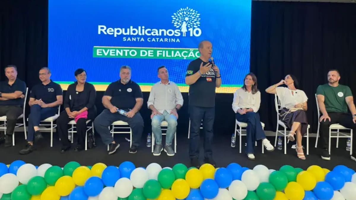 Republicanos SC realiza ato de filiação com mais de 500 participantes em Palhoça