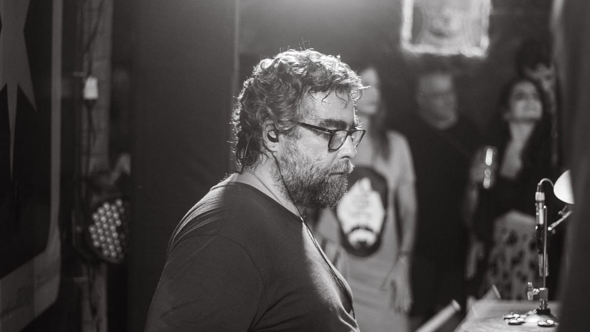 Circo Voador recebe show em homenagem aos 25 anos do álbum 'Bloco do Eu Sozinho' do Los Hermanos