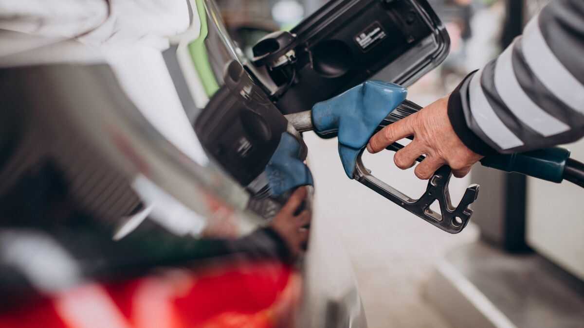 Gasolina e diesel sobem pela quarta semana consecutiva e acumulam alta de até 20%