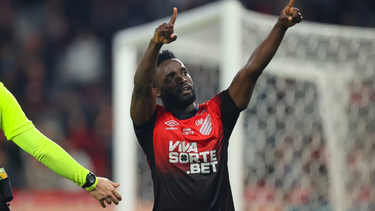 Athletico-PR é vice-líder do Brasileirão com destaque para ex-jogador do Bahia Steven Mendoza