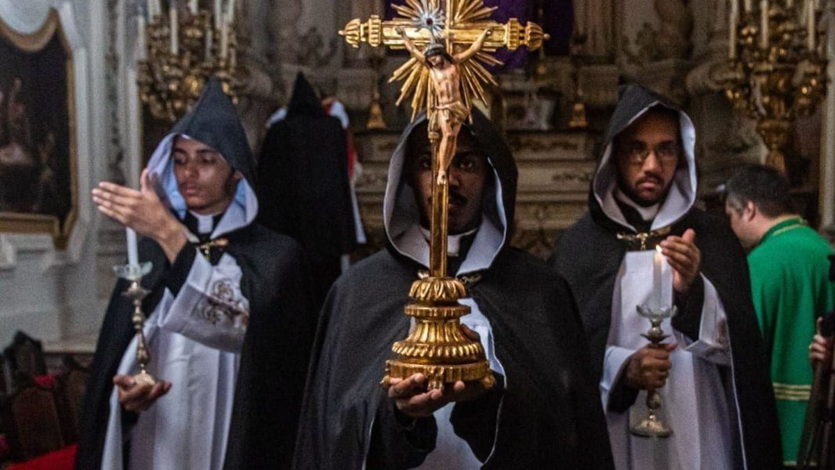Igreja Nossa Senhora da Lapa dos Mercadores celebra tradicional Ofício de Trevas na Semana Santa