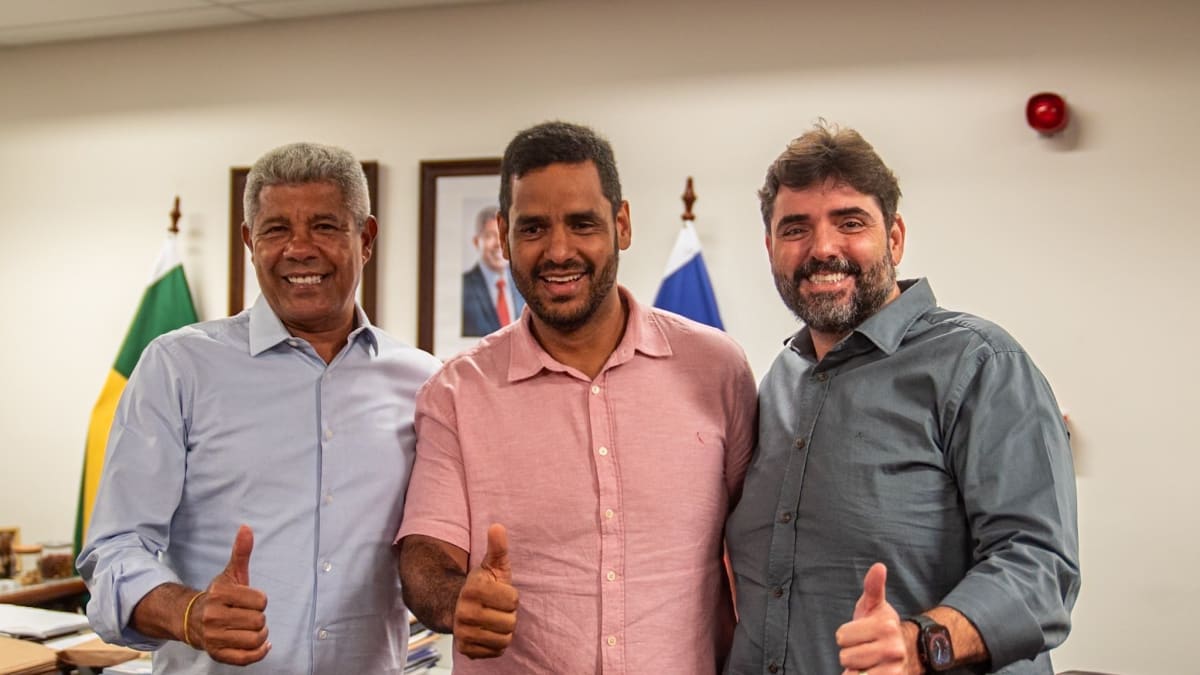 Secretário da Casa Civil Afonso Florence deixa cargo para retomar mandato na Câmara