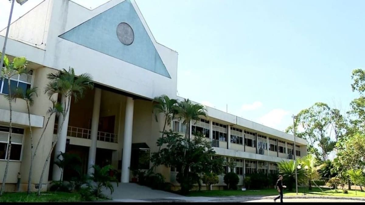 Jovem de 19 anos é preso em Colatina após invadir Ifes com fuzil falso para ameaçar ex-namorada