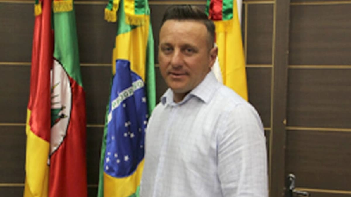 Vereadora de Farroupilha pede cassação de mandato de colega preso por violência doméstica