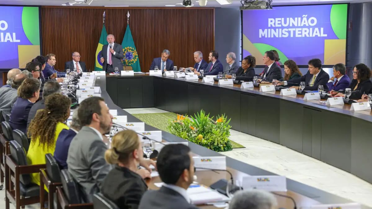 Ministros deixam cargos para disputar eleições em outubro