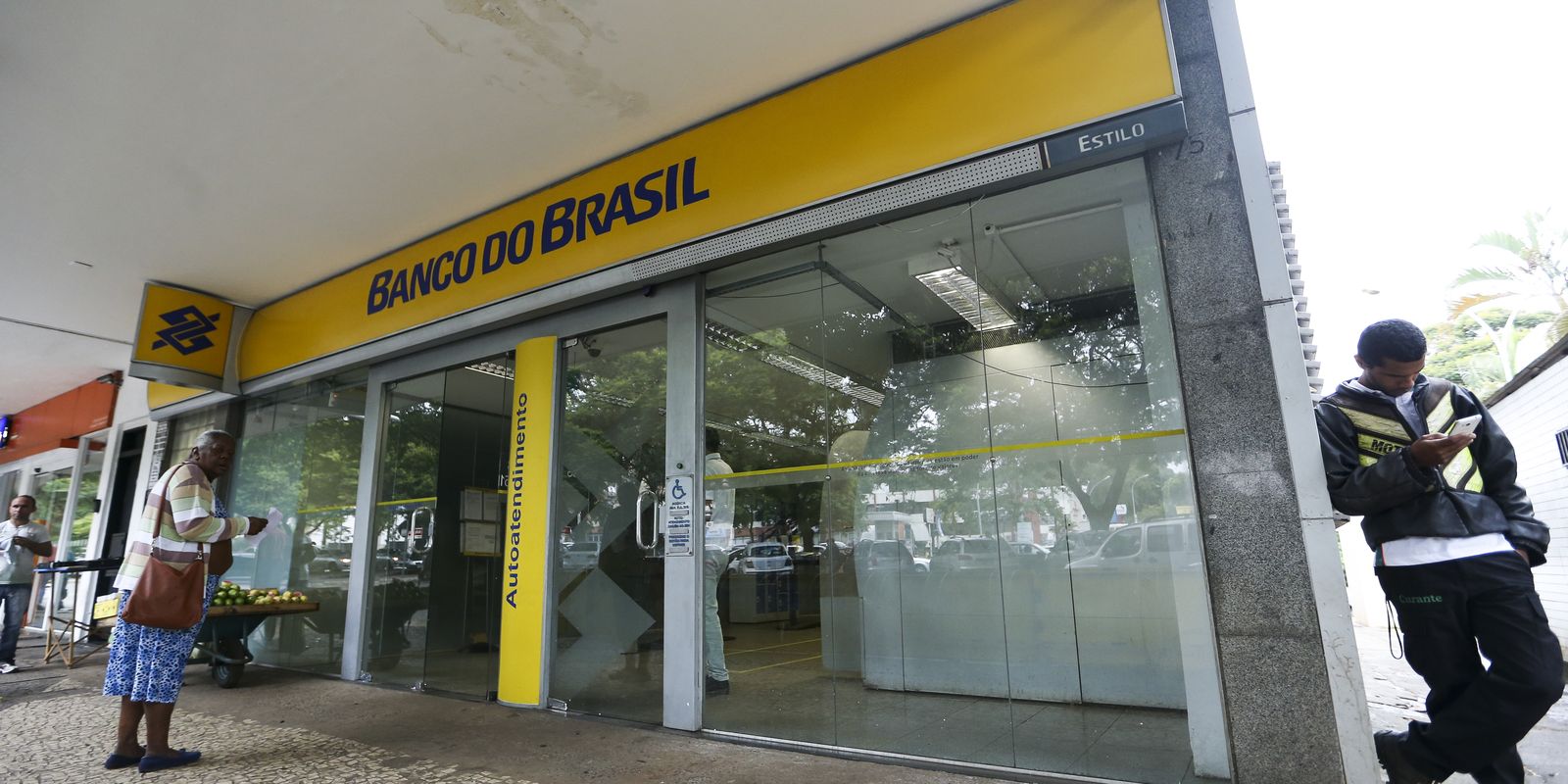 Banco do Brasil prorroga renegociação de dívidas até abril