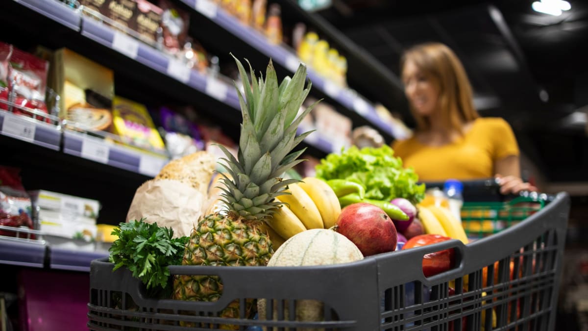 Fim da escala 6x1 pode elevar preços em até 6%, aponta CNI