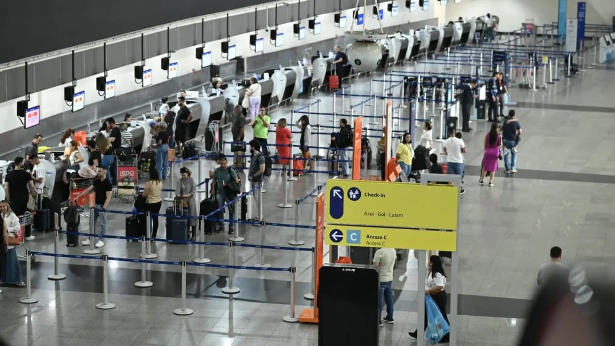 52% dos brasileiros estão insatisfeitos com aéreas; atrasos e cancelamentos pesam