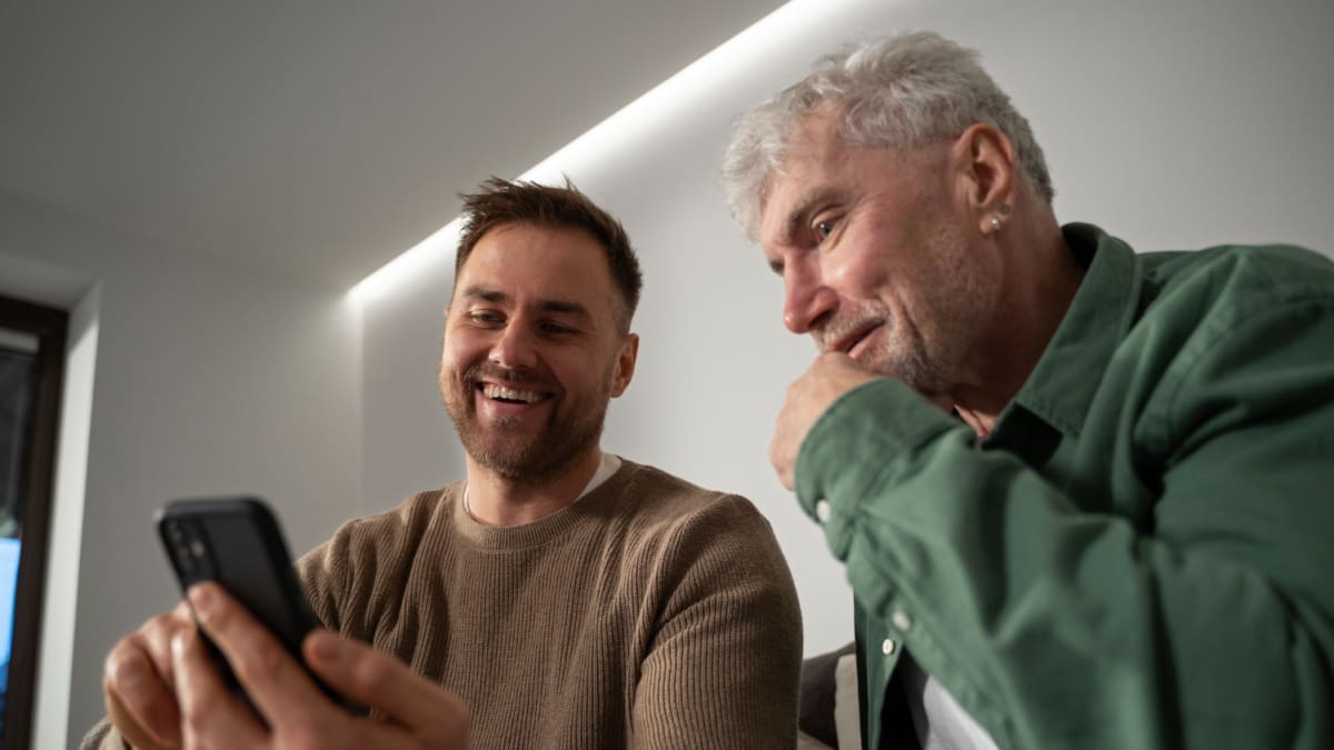 Geração Z domina uso de Inteligência Artificial na Bahia enquanto maiores de 45 anos mantêm distância