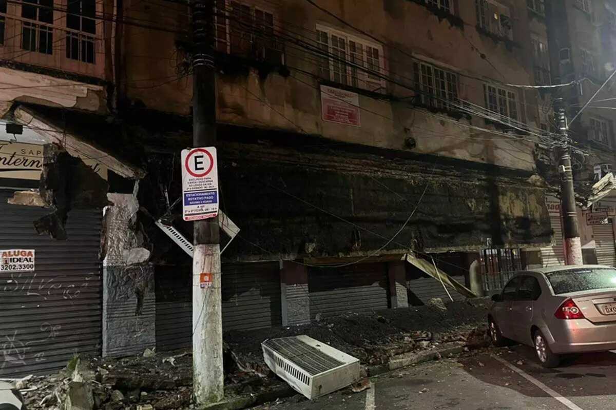 Queda de marquise deixa dois feridos no Centro de Santos após temporal