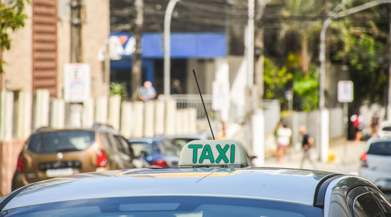 São Vicente transforma pontos de táxi em categoria livre para ampliar oferta do serviço