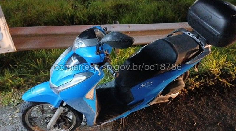 Motociclista morre após colisão com defensa metálica na Rodovia Padre Manoel da Nóbrega em Mongaguá