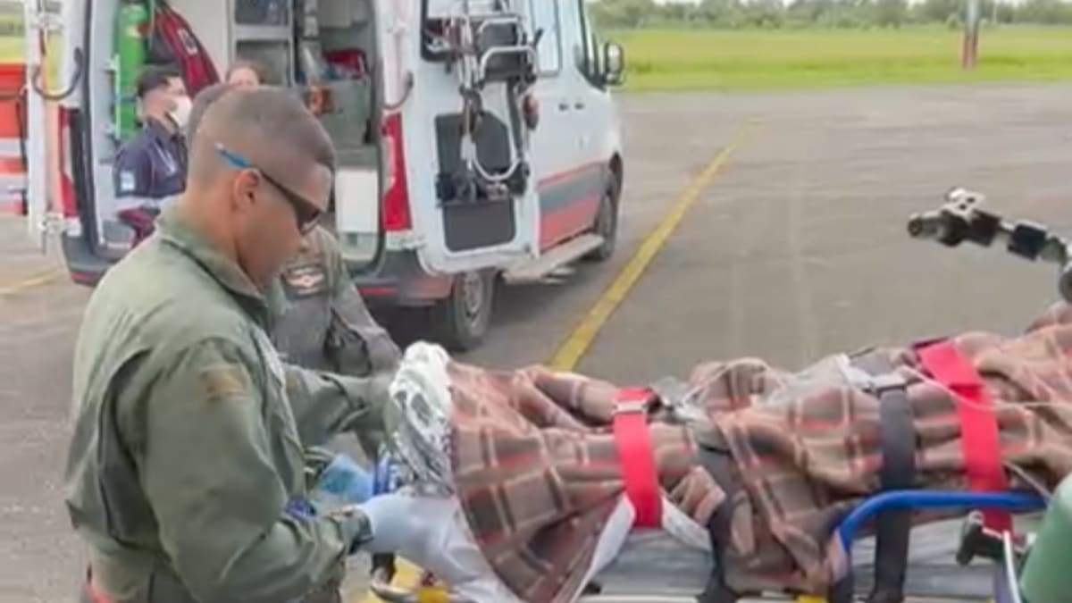 Homem sofre queimaduras graves em explosão doméstica em São Mateus e é transferido de helicóptero