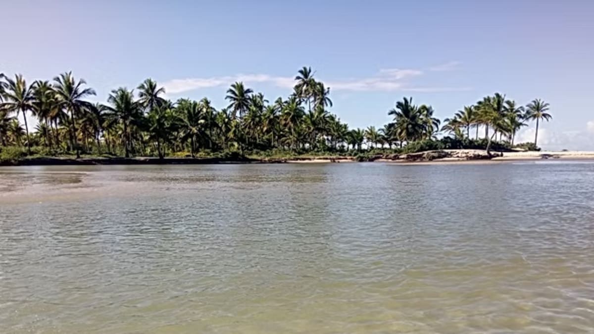 Corpo decapitado é encontrado na Praia da Barrinha, em Ilhéus