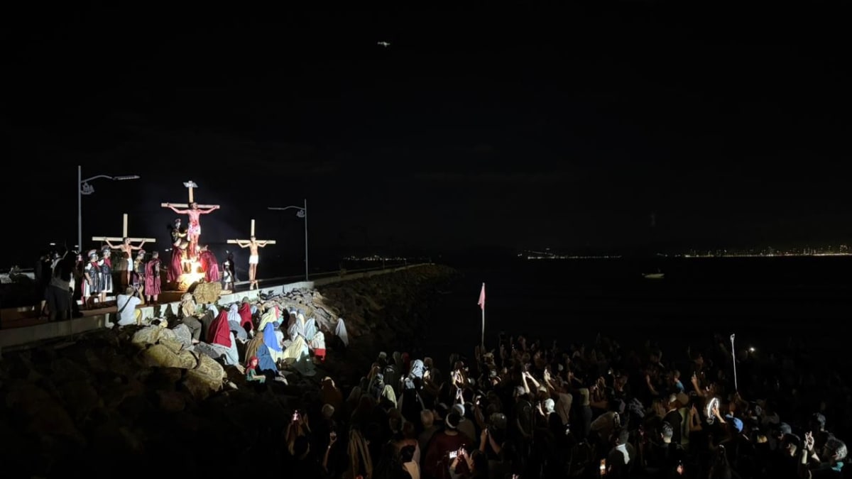 Fé e espetáculo marcam encenação da Paixão de Cristo em Itapema