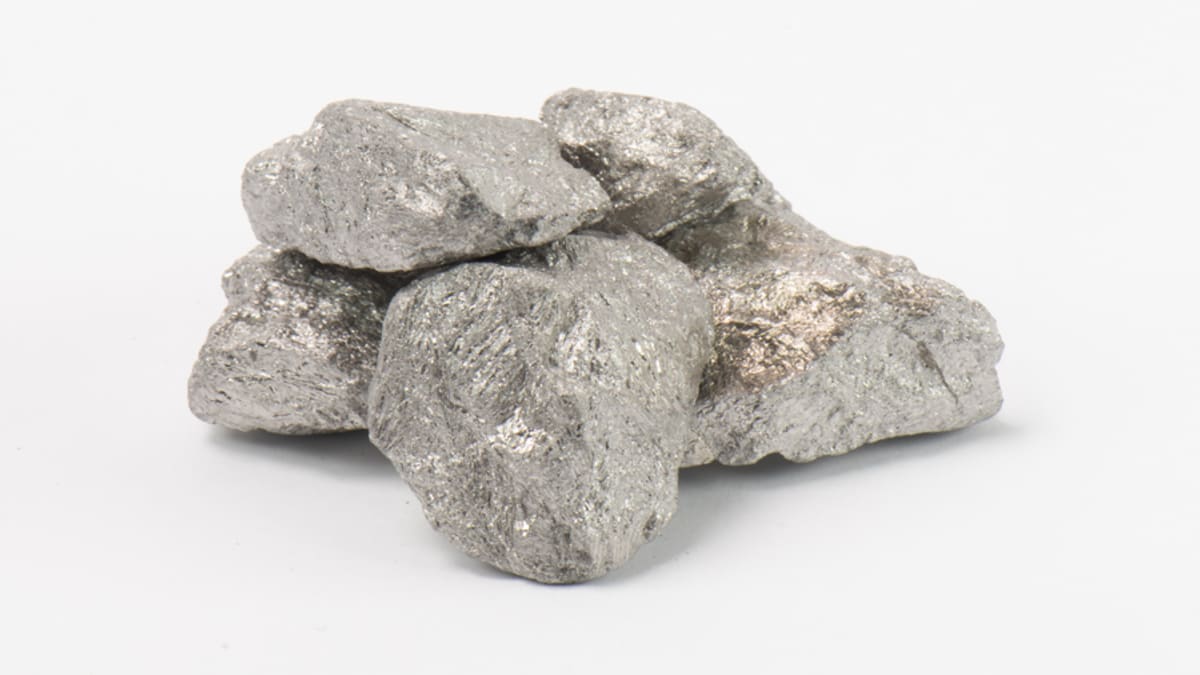 Motoristas de caminhão que transportavam nióbio em Araxá trabalhavam em condições análogas à escravidão