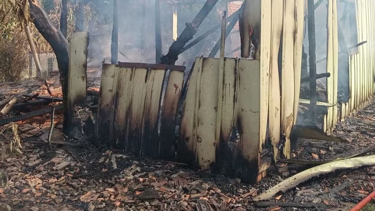 Idosa morre em incêndio em residência no bairro Faxinal, Mafra