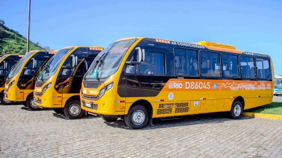 Linha 897 na Zona Oeste do Rio recebe frota totalmente renovada