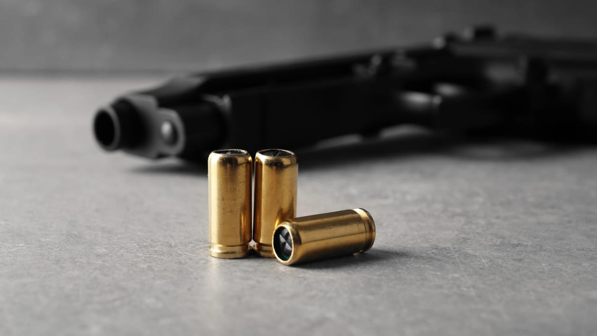 Homem de 41 anos é morto a tiros em lava-jato na Nova Suíça, BH