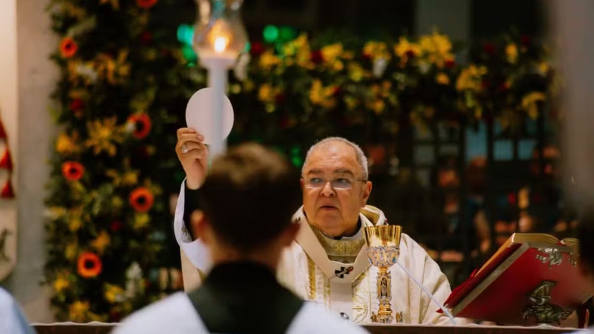 Missa de Páscoa reúne milhares na Catedral Metropolitana do Rio