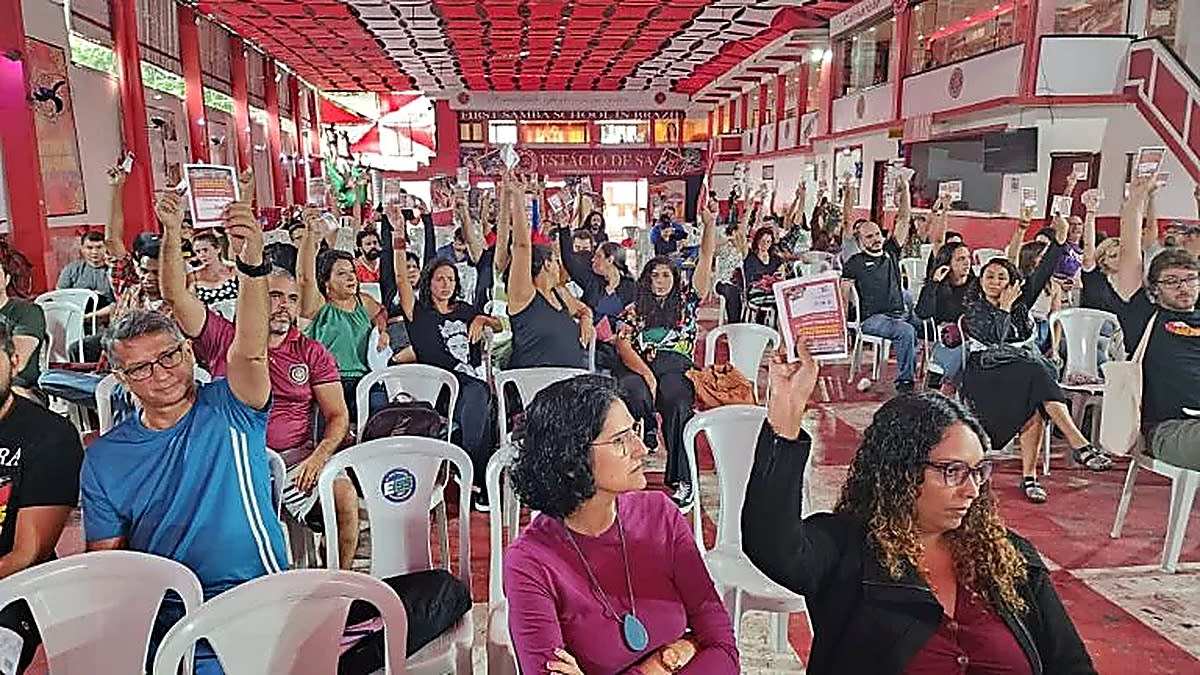 Professores das redes municipal e estadual do Rio de Janeiro farão paralisação de 24 horas