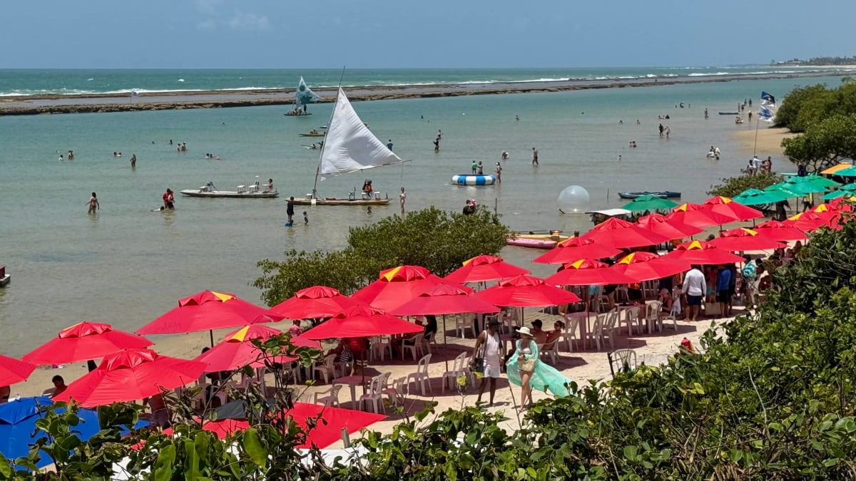 Três homens são presos por tráfico de drogas após confronto em Porto de Galinhas