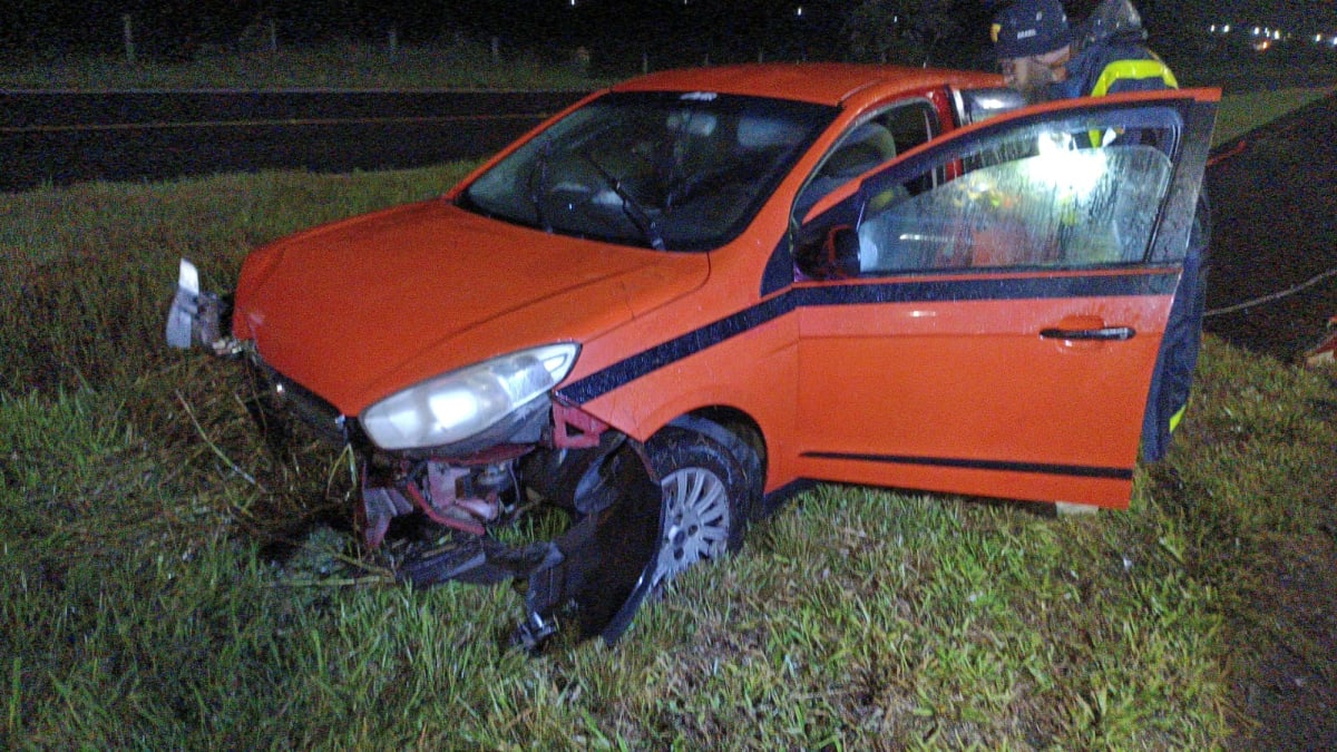 Idosa fica ferida após acidente de trânsito na BR-101, em Passo de Torres