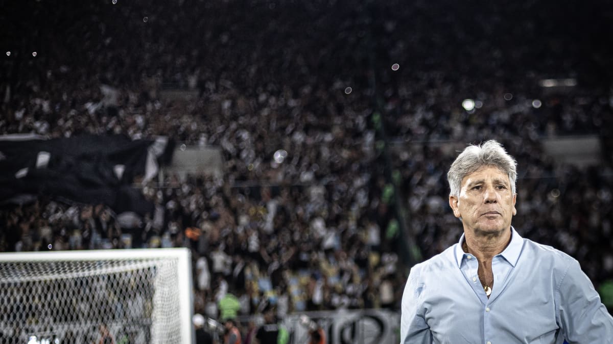 Vasco da Gama estreia na Copa Sul-Americana com time alternativo e treinador ausente