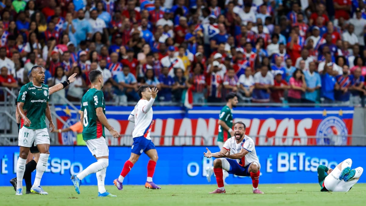 Caio Alexandre rebate queda de rendimento e critica arbitragem após derrota do Bahia para Palmeiras