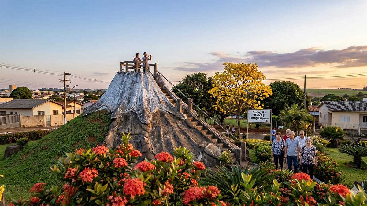 Bastos, cidade paulista com forte herança japonesa, destaca-se por cultura e desenvolvimento