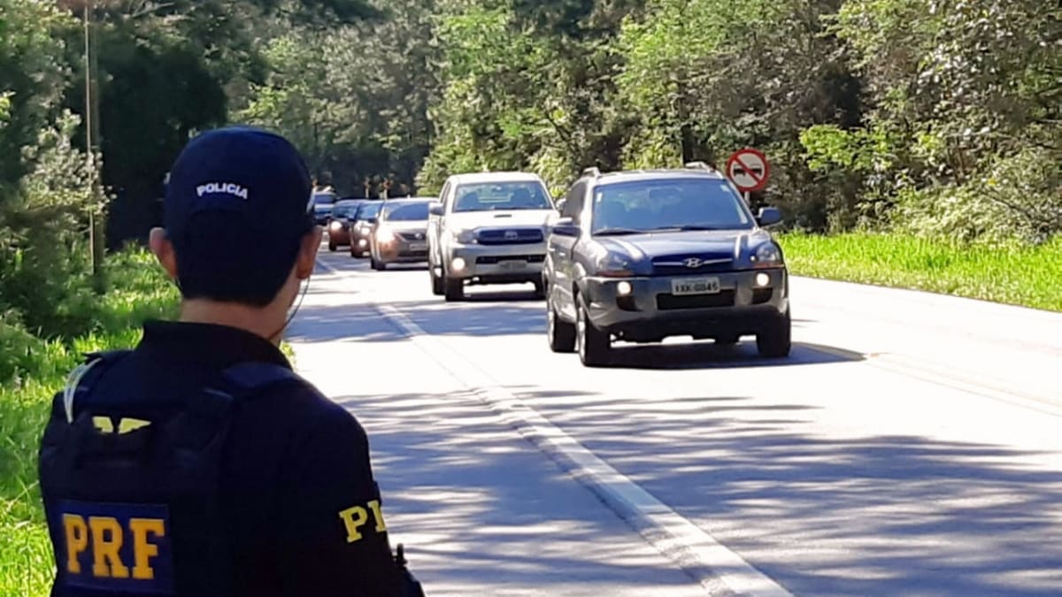 Duas mortes e mais de 100 acidentes são registrados nas rodovias federais de SC durante feriadão