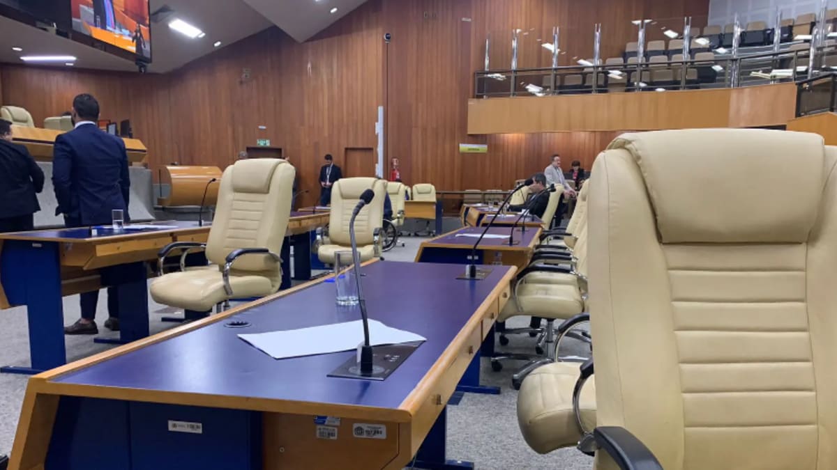Câmara de Goiânia suspende sessões para provas práticas do concurso público