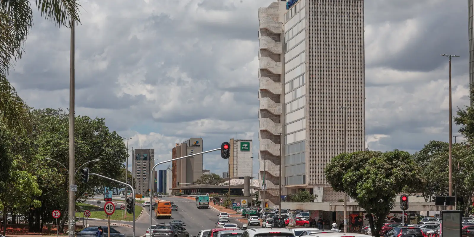 Ministério Público contesta lei que usa imóveis públicos para salvar BRB