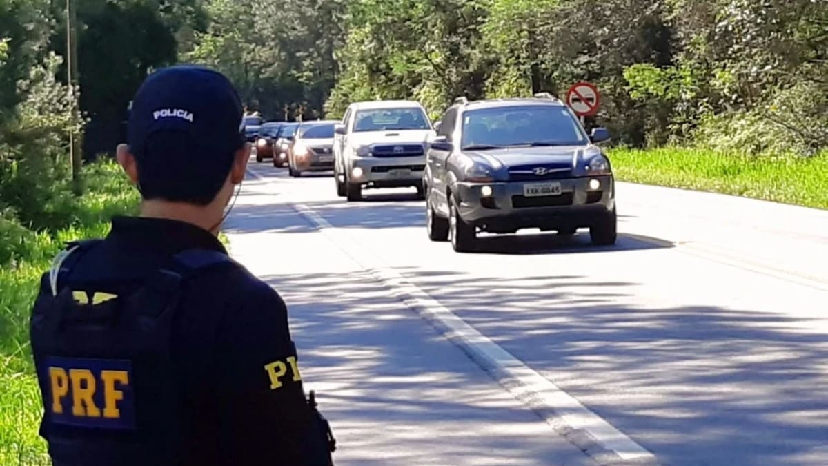 Mais de 160 motoristas são flagrados dirigindo embriagados nas rodovias federais em Santa Catarina durante feriado de Páscoa