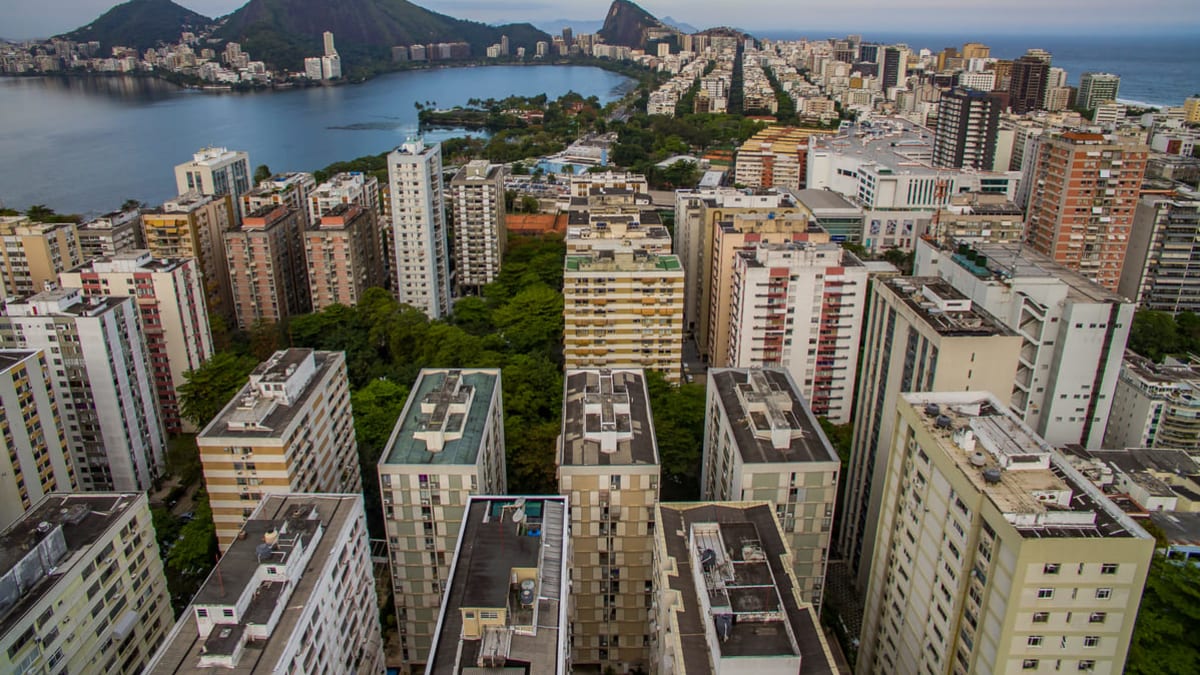 Quase metade dos proprietários no Rio de Janeiro fecham contratos imobiliários sem formalidades