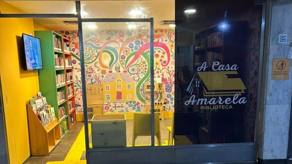 Biblioteca popular A Casa Amarela é inaugurada na estação Cinelândia do MetrôRio