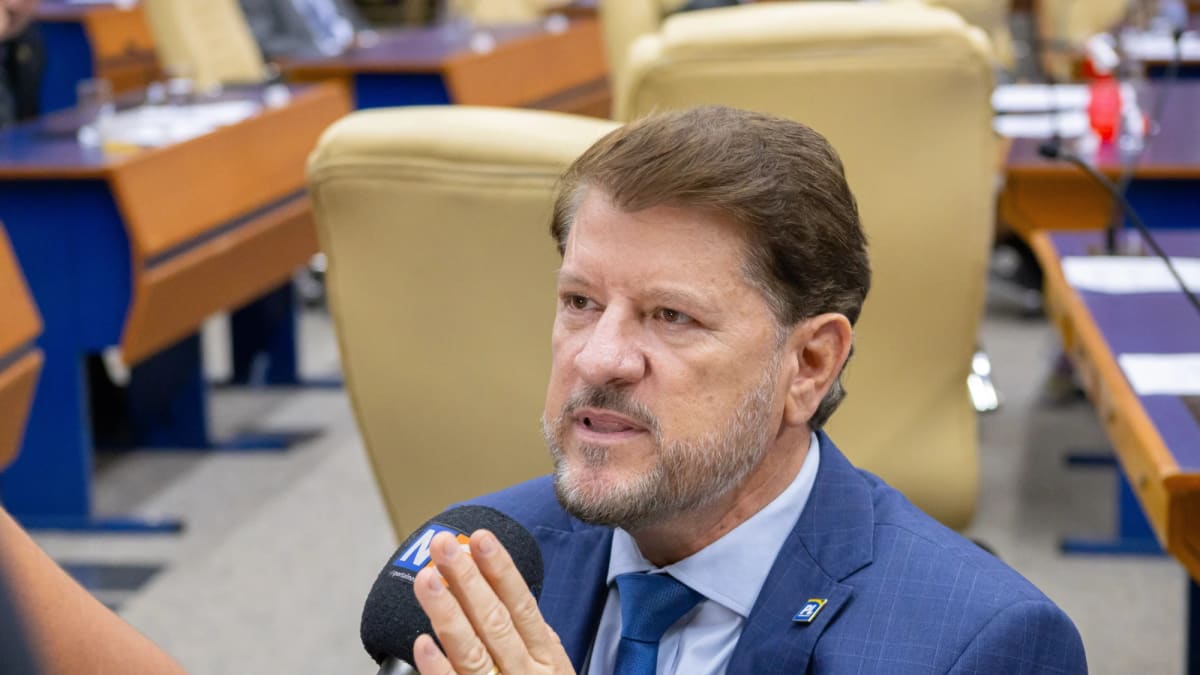 Vereador Willian Veloso deixa PL e enfrenta resistência no Novo em Goiás