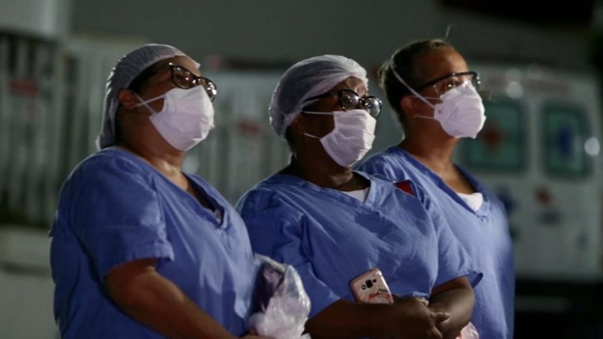 Livro reúne bastidores da pandemia de Covid-19 em Salvador