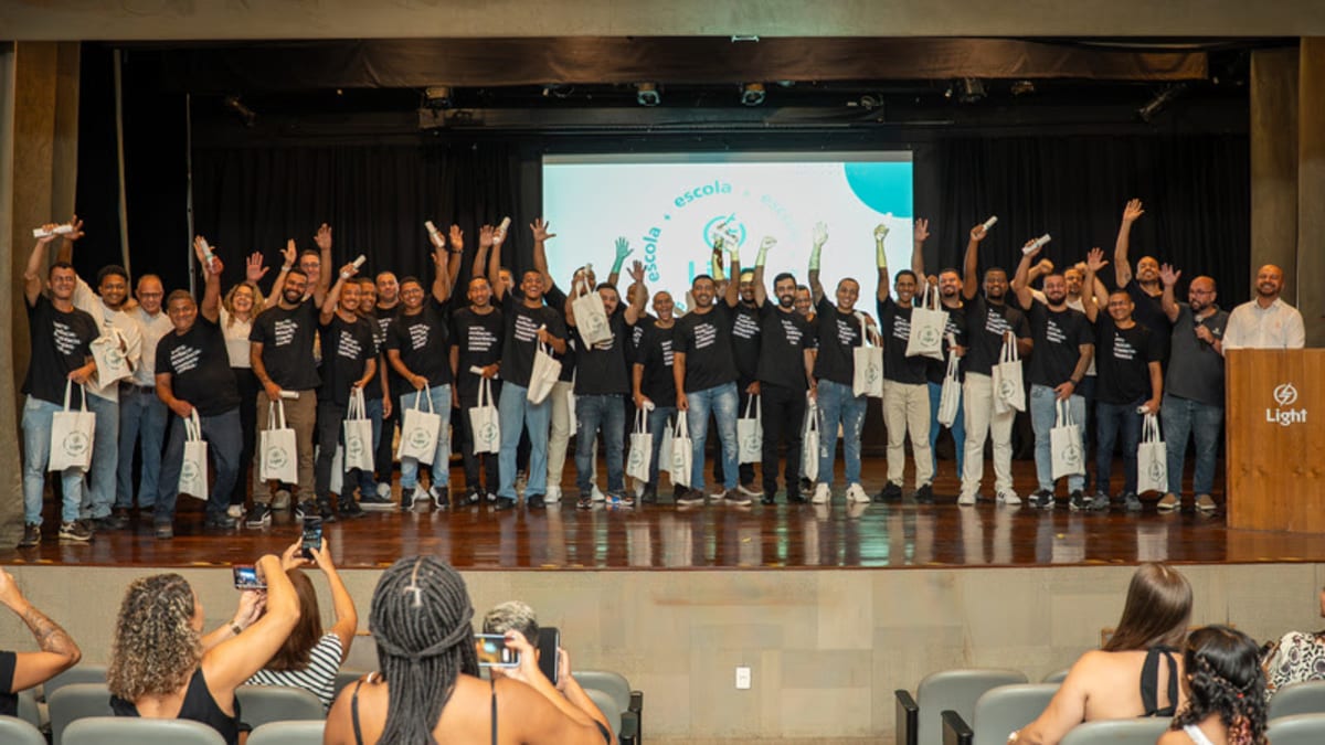 Light oferece 180 vagas em curso gratuito para pessoas com deficiência