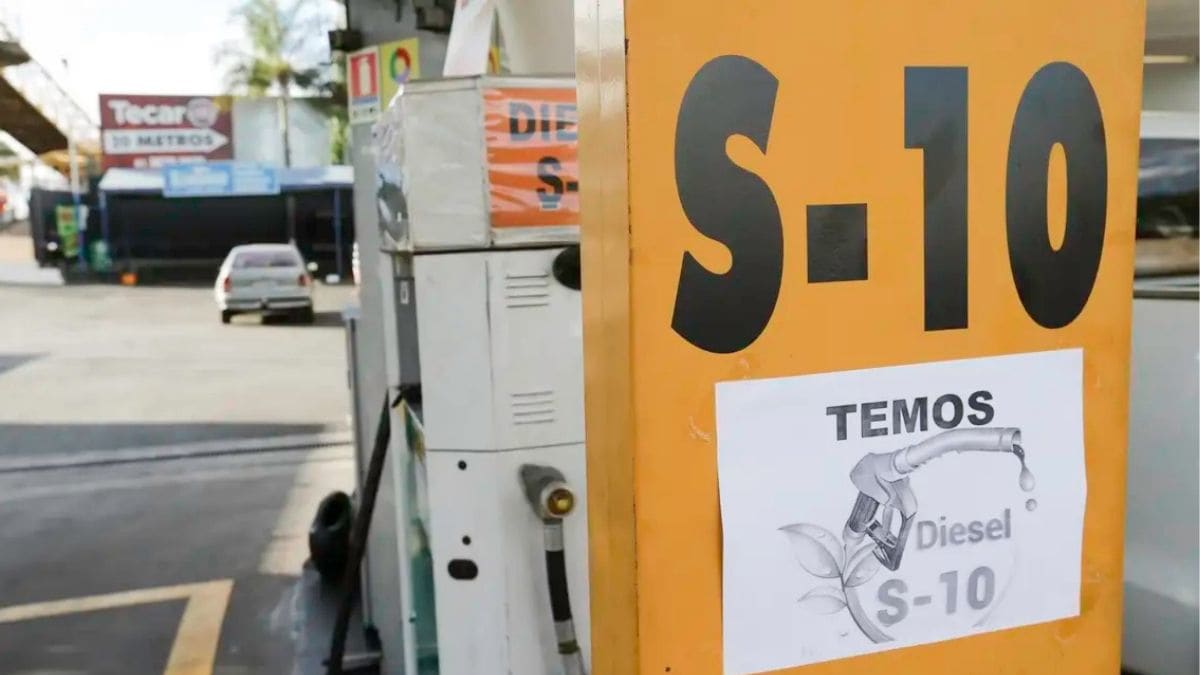 Governo Federal anuncia pacote para conter preços de diesel, gás de cozinha e querosene de aviação