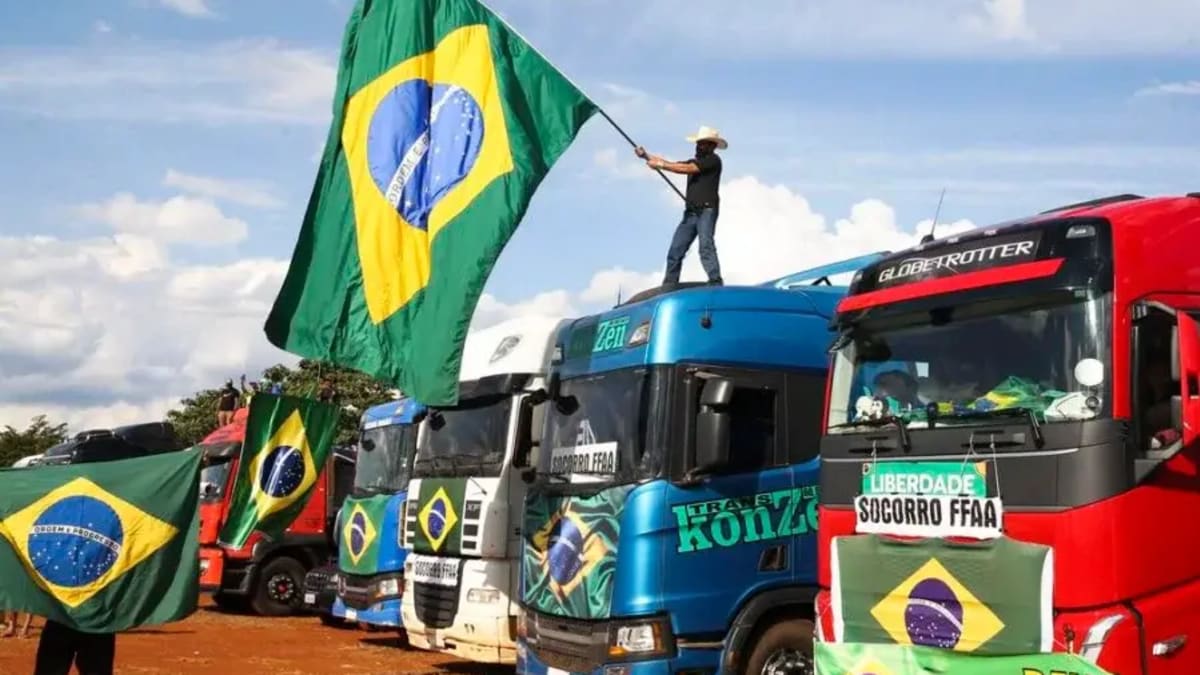 STF condena empresário a 14 anos por financiar ônibus para atos de 8 de janeiro