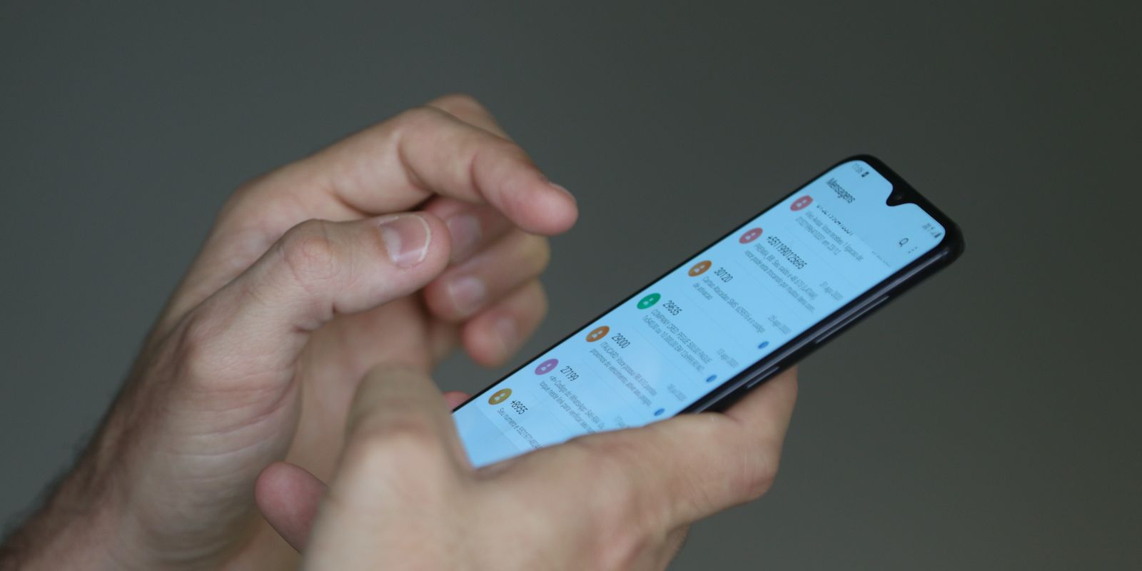 Disque 100 recebe quase 37 mil denúncias pelo WhatsApp em 2024