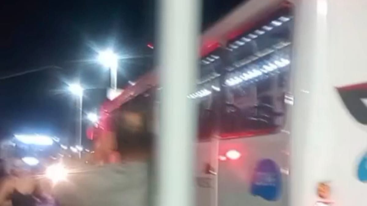 Mulher de 57 anos morre atropelada por ônibus do Transcol na Serra