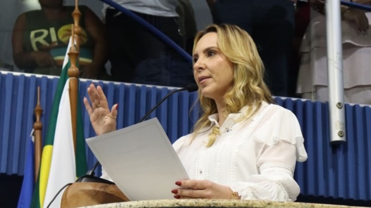 Cris Samorini realiza primeira reunião com secretariado após assumir Prefeitura de Vitória