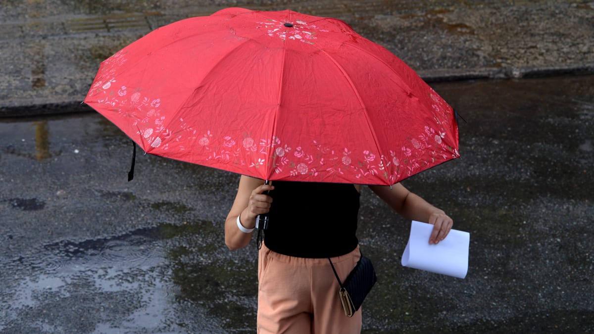 Ciclone extratropical impulsiona frente fria e provoca mudanças no tempo no Brasil