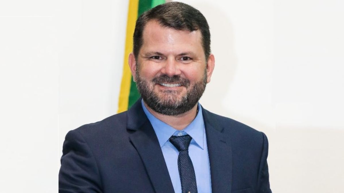 Angelo Coronel Filho é indicado vice-líder do Bloco da Minoria na Alba