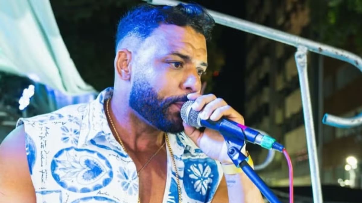 Cantor baiano Junior Luzz é hospitalizado após AVC