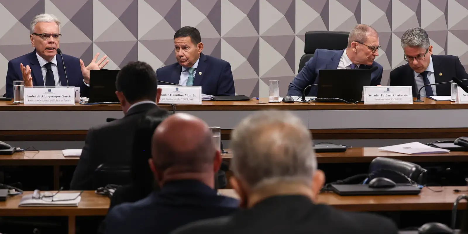 Ibaneis Rocha não comparece à CPI do Crime Organizado