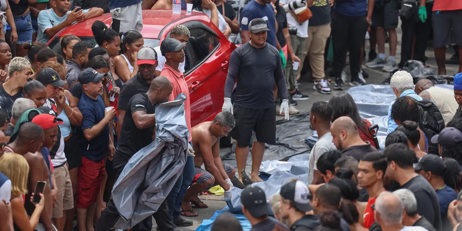 Imagens da Operação Contenção foram entregues à Polícia Federal
