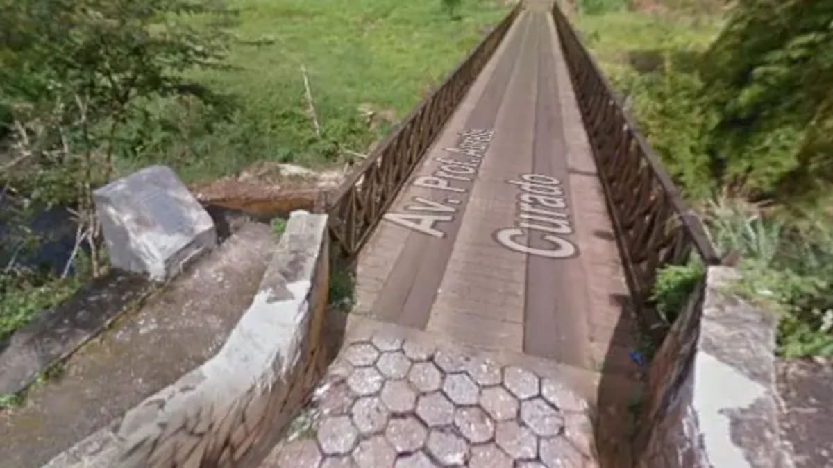 Ponte centenária em Corumbá de Goiás opõe preservação e proposta de demolição